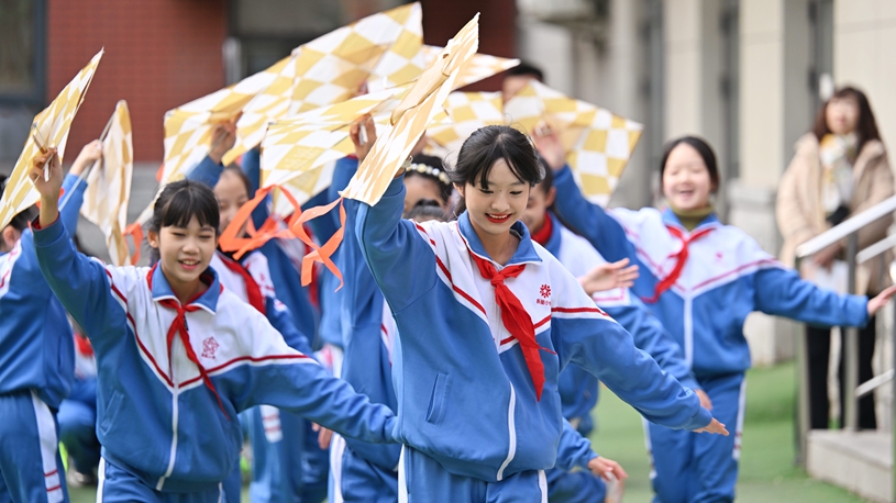 韦世豪的参